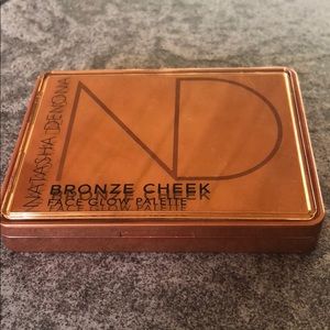 Natasha Denona Bronze Cheek palette